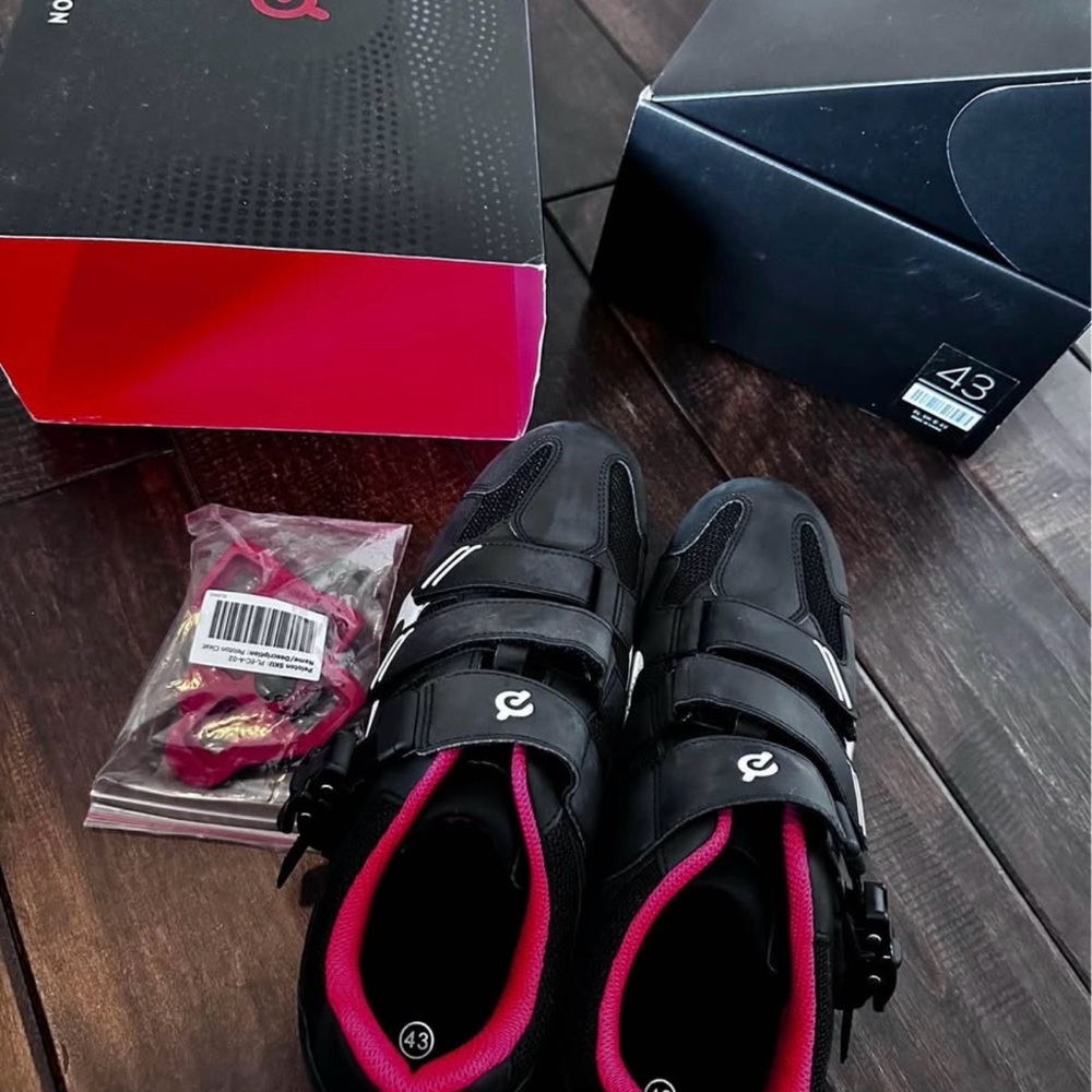 Peloton Black and Red Cycling shoes- women’s size 12/men’s size 10